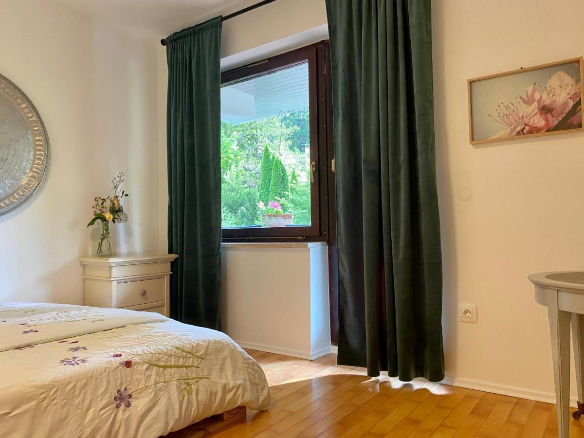 Garden Apartments بليد المظهر الخارجي الصورة