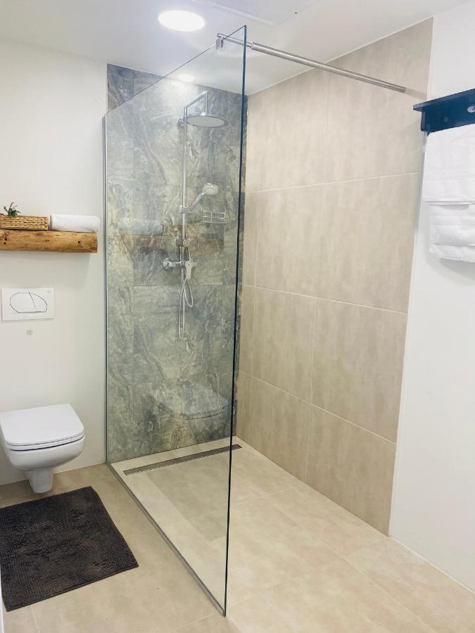 Garden Apartments بليد المظهر الخارجي الصورة