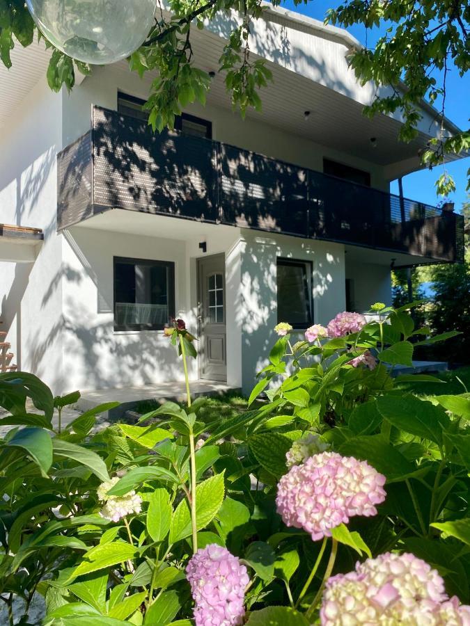 Garden Apartments بليد المظهر الخارجي الصورة