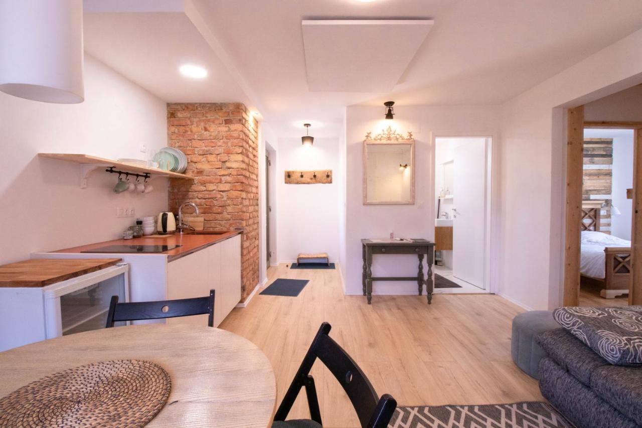 Garden Apartments بليد المظهر الخارجي الصورة