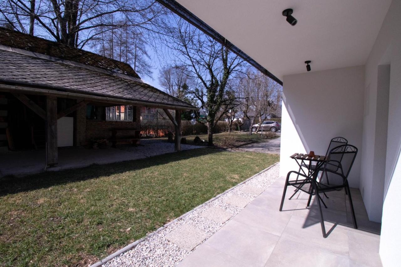 Garden Apartments بليد المظهر الخارجي الصورة