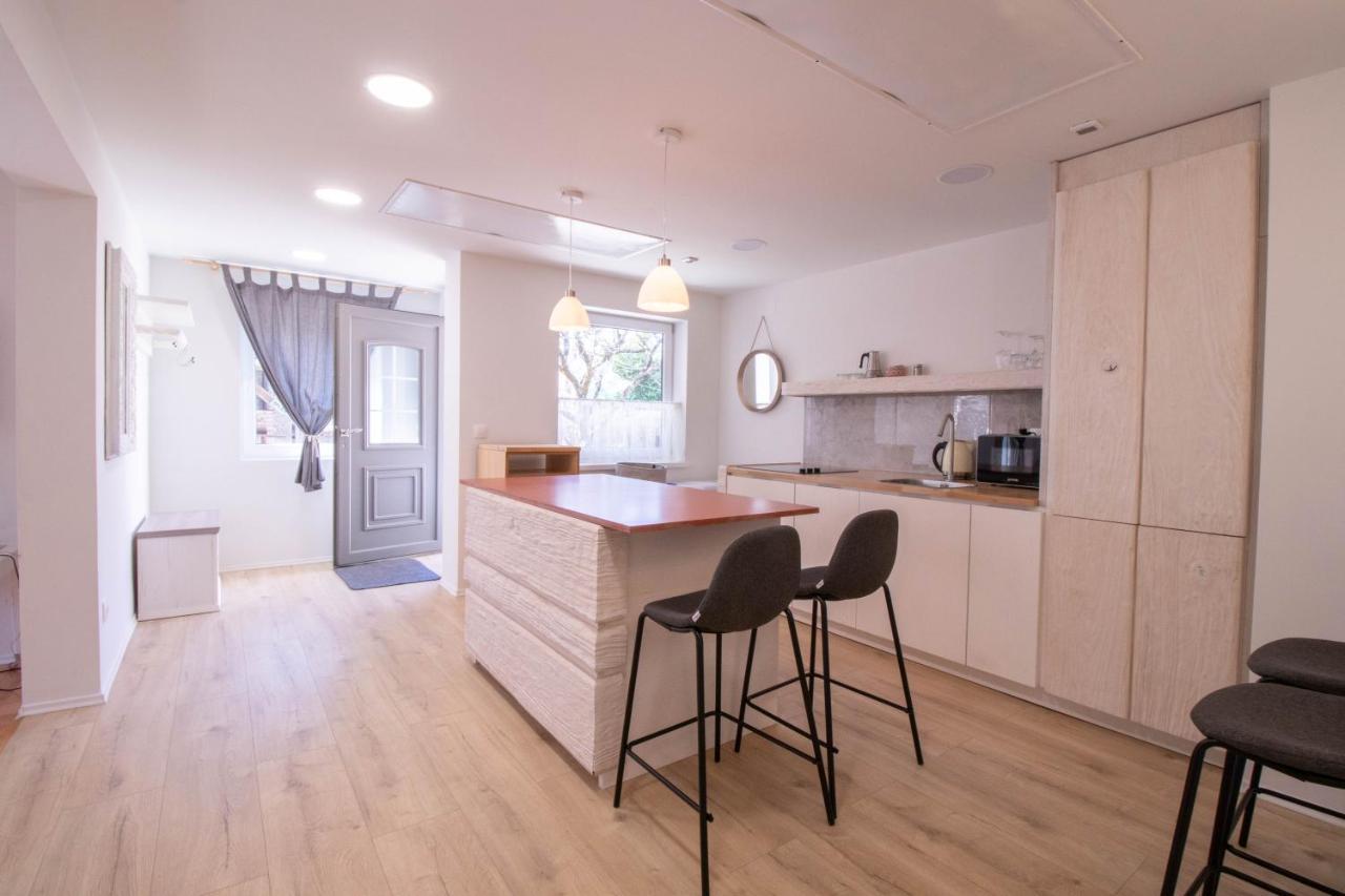 Garden Apartments بليد المظهر الخارجي الصورة